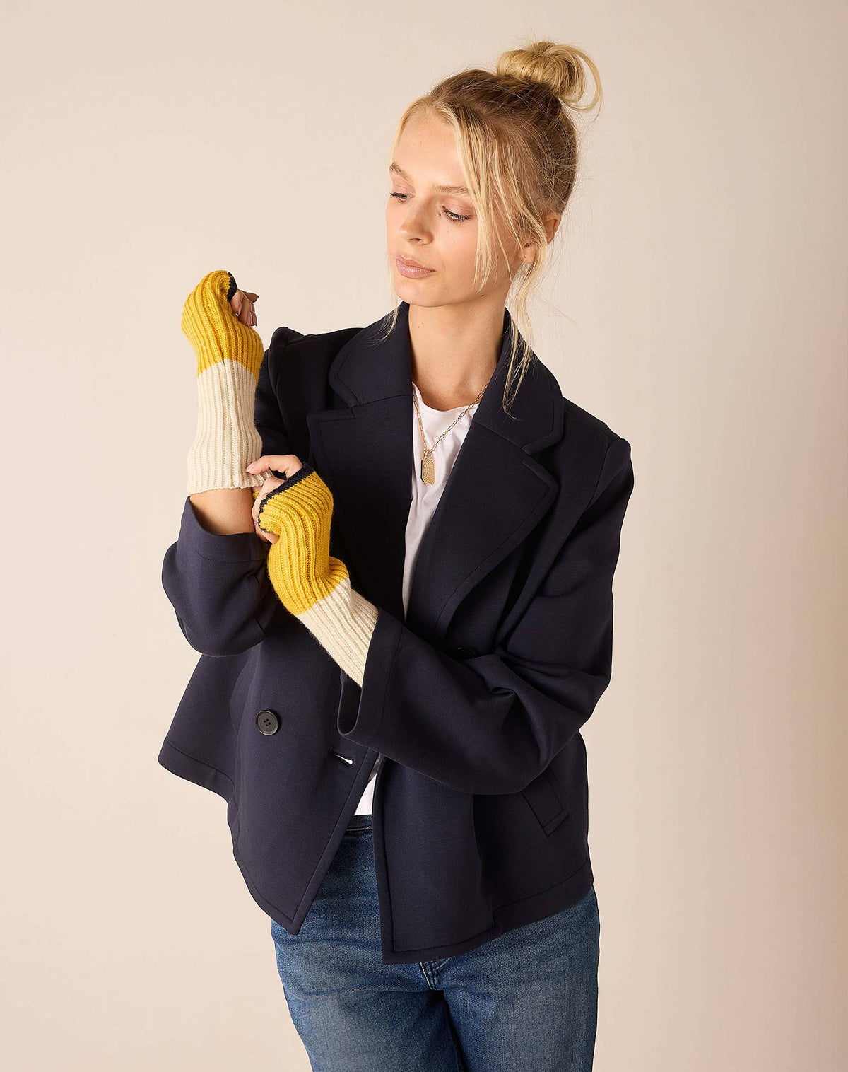 Montauk Colorblock Gloves in Cream/Golden