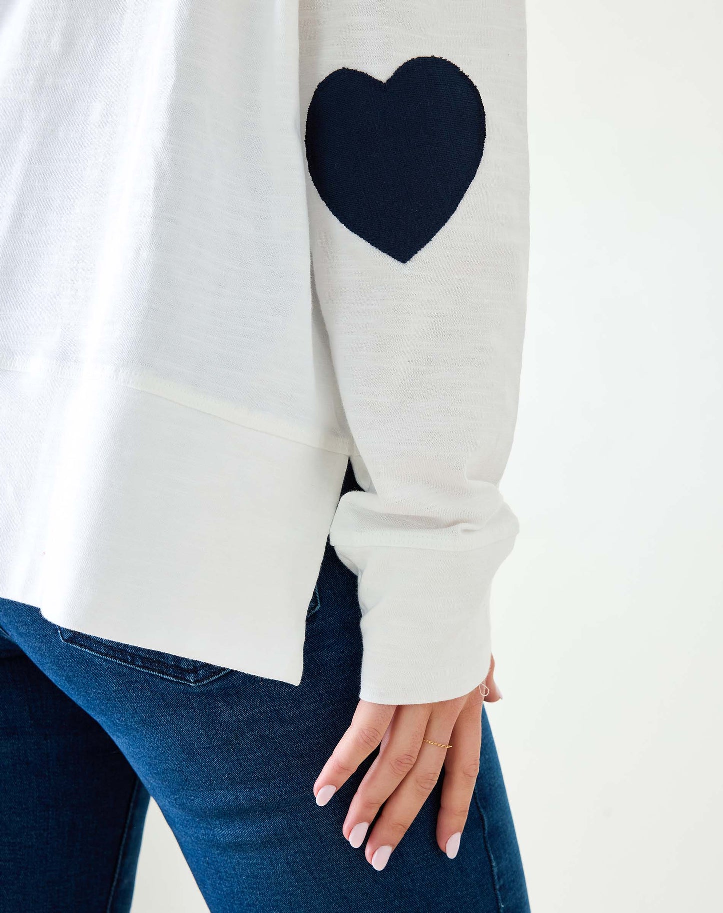 Amour Applique Tee in White and Navy